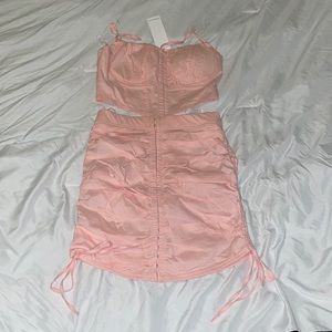 NEW Sexy peach 🍑 skirt set 💞